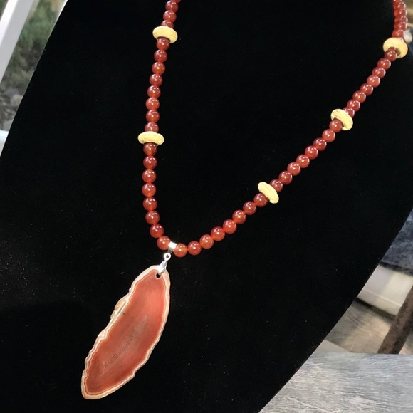 Natural Stone Agate ~ Beaded Necklace - Picture 7 of 8